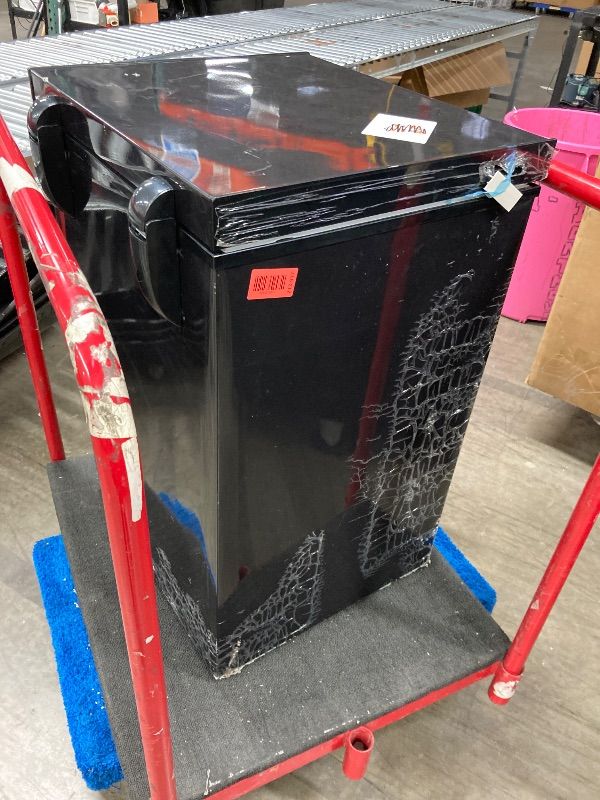 Photo 1 of ***THIS ITEM SOLD FOR PARTS ONLY * NON FUNCTIONAL***Chest Freezer 7.0 Cu.Ft Compact Chest Freezers with 7 Adjustable Thermostat Top Open Door Freezer Compressor Cooling with Removable Storage Basket for Home Bar Dorm***THIS ITEM SOLD FOR PARTS ONLY * NON 