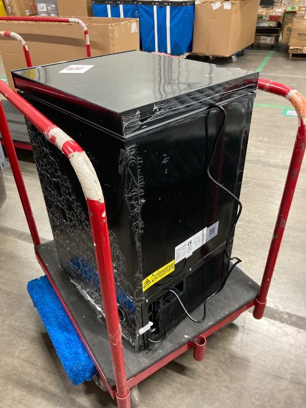 Photo 1 of ***THIS ITEM SOLD FOR PARTS ONLY * NON FUNCTIONAL***Chest Freezer 7.0 Cu.Ft Compact Chest Freezers with 7 Adjustable Thermostat Top Open Door Freezer Compressor Cooling with Removable Storage Basket for Home Bar Dorm***THIS ITEM SOLD FOR PARTS ONLY * NON 