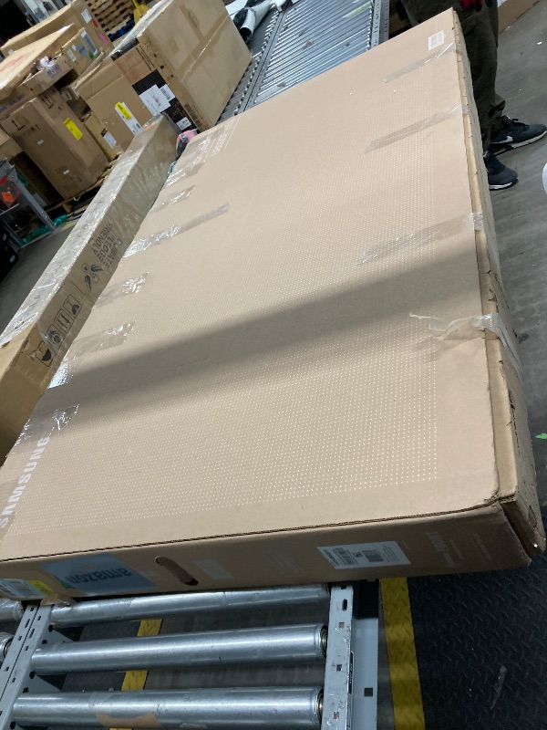 Photo 1 of   NO RETURNS ACCEPTED
Samsung 65-Inch Class Crystal UHD U8000F 4K Smart TV (2025 Model) Endless Free Content, Crystal Processor 4K, MetalStream Design, Knox Security, Alexa Built-in
