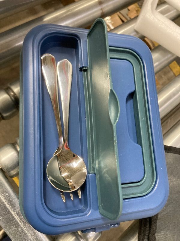 Photo 1 of ***USED -NON-FUNCTIONAL -SELLING AS IS*** VASG 2026 Upgraded Heated Lunch Box for Adults, 16000mAh Cordless Rechargeable Electric Lunch Box with 1L Stainless Steel Container, Self-Heating Food Warmer for Work, Office & Travel