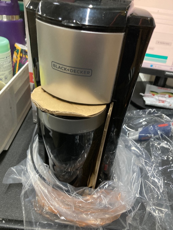 Photo 1 of *Scratch on top* Single Serve Coffeemaker, Black