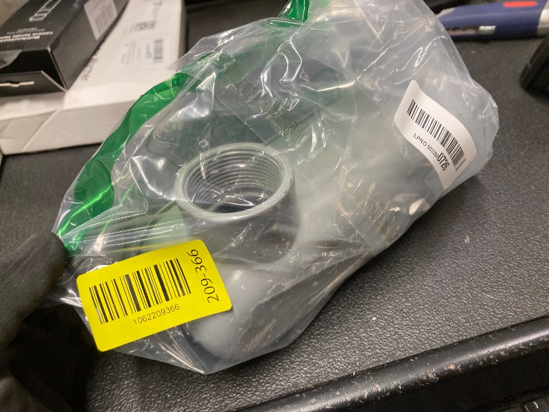 Photo 1 of *Dirty?/Scratches* TayMac RLR125 Threaded LR Type Conduit Body, Die Cast Aluminum, Stamped Steel Cover, 1 4-Inch, Gray