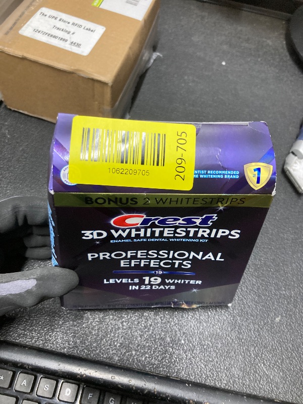 Photo 1 of *Exp 05/01/2027* Crest 3D Whitestrips Professional Effects – Teeth Whitening Kit, 22 Treatments (20 + 2 Bonus), Each with 1 Upper/1Lower, 44 Strips – Crest 3DWhite Teeth Whitening Strips