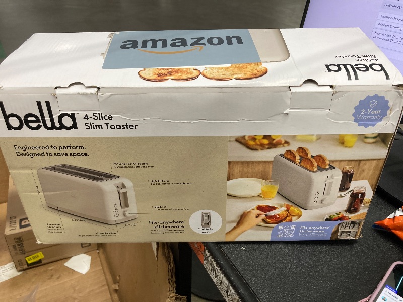 View 3 of **PARTS ONLY/BROKEN KNOB**bella 4 Slice Slim Toaster, Fits-anywhere™ Kitchenware, 6 Setting Shade Control with Reheat & Cancel Buttons, Fits Sourdough, 10” Long Slot, Anti Jam & Auto Shutoff, 900 Watt, Oatmilk