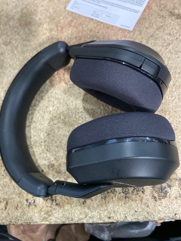 Photo 1 of ****DAMAGED RIGHT EAR (NON-FUNCTIONING)**** Turtle Beach Stealth 600 Wireless Multiplatform Amplified Gaming Headset for Xbox Series X|S, Xbox One, PC, PS5, PS4 & Mobile – Bluetooth, 80-Hr Battery, Noise-Cancelling Mic – Black (Renewed)