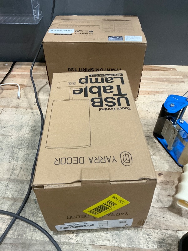 Photo 1 of **NON FUNCTIONAL**Yarra-Decor Bedside Table Lamp with USB Port - Touch Control for Bedroom Wood 3 Way Dimmable Nightstand Lamp with Round Flaxen Fabric Shade for Living Room, Dorm, Home Office (LED Bulb Included)