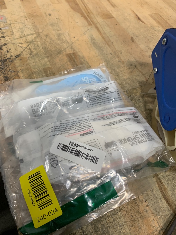 Photo 1 of ***MISSING PARTS***
PMLQZA 4PCS Magic Exfoliating Bath Sponge for Body, 3D Super Soft Exfoliate Body Scrubber, Reusable Handheld Shower Brush Remover Dead Skin for Adults Women Men Cleansing Skin No Silicone Net Sponge