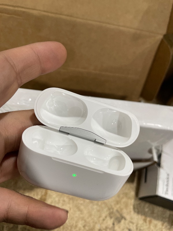 Photo 1 of *** CHECK COMMENTS***. Apple AirPods Pro (2nd generation) with MagSafe Charging Case (USB-C) (Renewed)