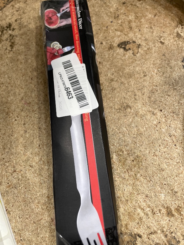 Photo 1 of 1 Pcs Stainless Steel Watermelon Slicer and Fork - 2-in-1 Portable Kitchen Tool for Home Camping and Parties1062253087
