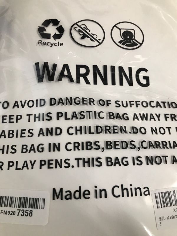 Photo 1 of 10 Pairs Waterproof Shoe Covers for Rain - Disposable Plastic Rain Shoe Covers - Non-Slip Indoor Outdoor Rain Cover for Shoes,Plastic Overshoes for Men Women -Water Proof Boot Protector – Clear– M