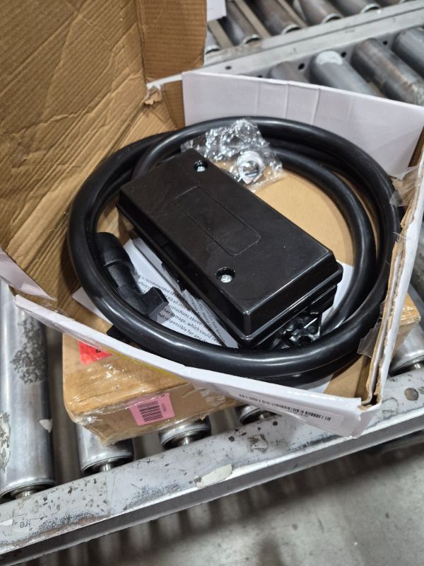 Photo 1 of ************MISSING MOST OF THE ACCESSORIES************
RVGUARD 7 Way 8 Foot Trailer Cord with 7 Gang Junction Box Kit, Include 12V Breakaway Switch and Plug Holder, Trailer Connector Cable Wiring Harness with Waterproof Junction Box