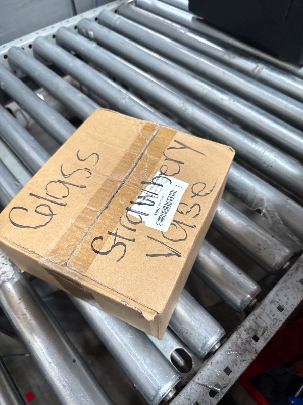 Photo 1 of **************MISSING 2 OF THEM**************
Glass Strawberry Propagation Vases for Plants: 5PCS Cute Strawberry Decor for Home Kitchen Bathroom Office - Unique Indoor Hydroponic Planters Gifts for Mom Women Mothers Day (Pink&Red)