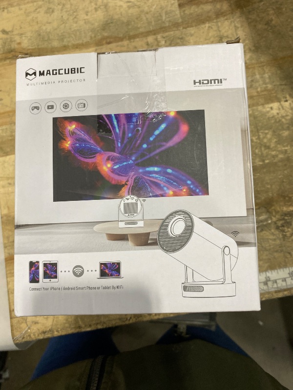 Photo 1 of ?Electric Focus?Magcubic Mini Projector 4K Support, Smart Projector with WiFi 6 and Bluetooth 5.4, 5W Soundbase Speaker, 180° Rotation, Portable Proyector for Home Theater