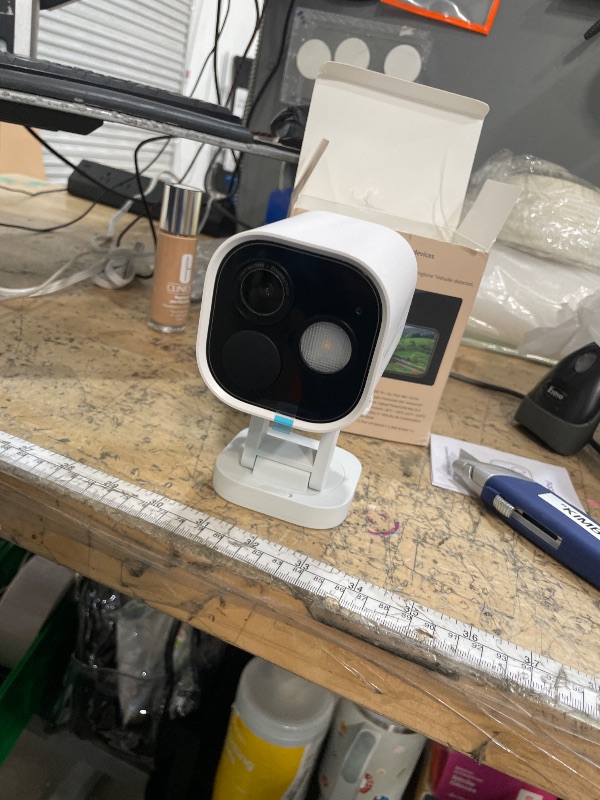 Photo 1 of **FOR PARTS/ NON-FUNCTIONAL*** Aqara 4MP Camera Hub G5 Pro PoE, True Color Night Vision Security Camera Outdoor, HomeKit Secure Video, Thread Border Router, Local Detection, Thread/Zigbee, Supports Alexa, Google, Smartthings, White