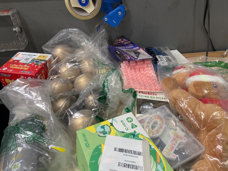 Photo 1 of ** SOLD AS IS BUNDLE OF MISCELLANEOUS AND SORTED GOODS **