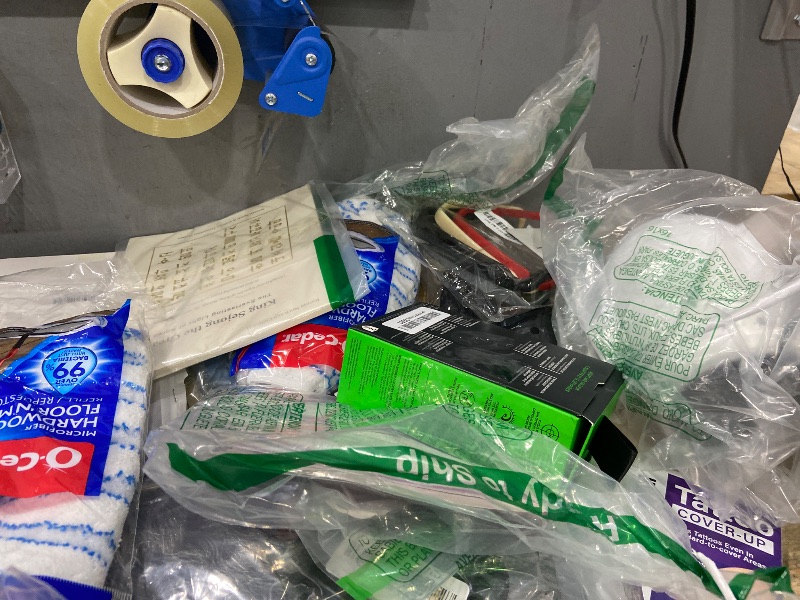 Photo 1 of ** SOLD AS IS BUNDLE OF MISCELLANEOUS AND SORTED GOODS **