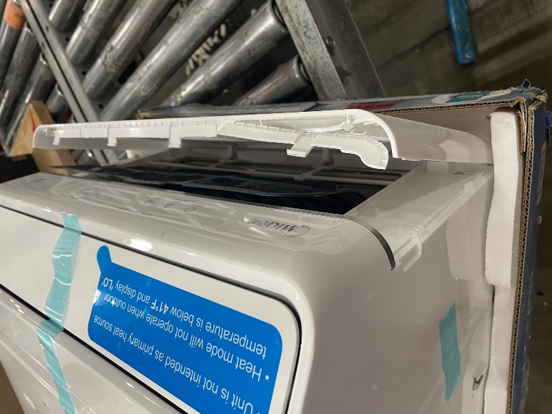 Photo 1 of *DOES NOT TURN ON* Midea 8,000 BTU Smart Inverter Air Conditioner Window Unit with Heat and Dehumidifier – Cools up to 350 Sq. Ft., Energy Star Rated, Quiet Operation, Electronic Controls, Remote Control, White