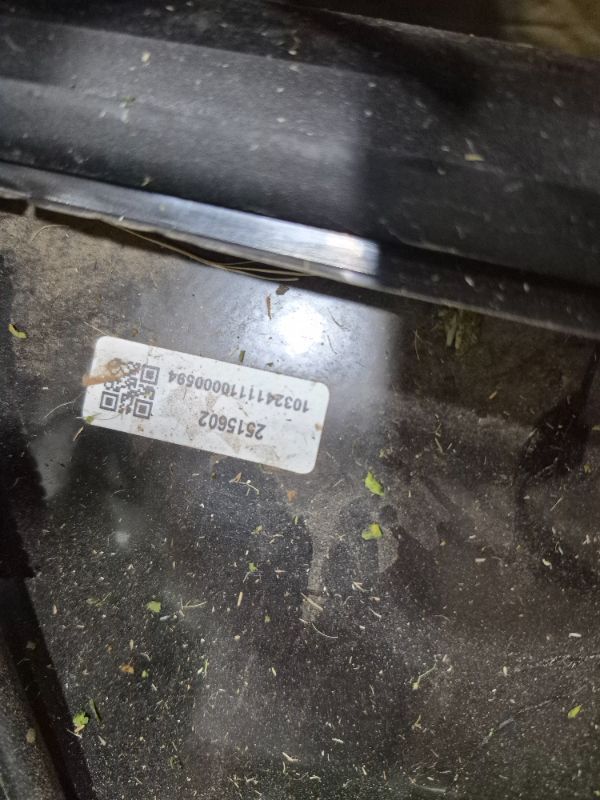 View 5 of *************DAMAGED/HEAVILY USED- FOR PARTS ONLY****************
Greenworks 40V 21" Brushless Cordless (Self-Propelled) Lawn Mower (75+ Compatible Tools), 5.0Ah Battery and Charger Included