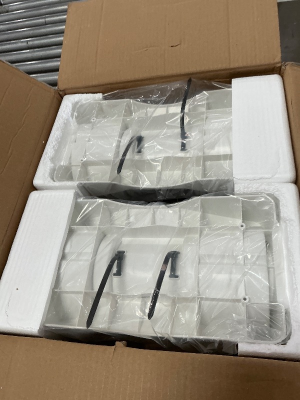 Photo 1 of  **BRAND NEW ITEM***

BYZOOM FITNESS Pure Series Adjustable Dumbbell 27.5LB Pair Set of 2 - 10-in-1 Adjustable Weights with Precision Micro Plates, for Strength Training & Fitness Workouts at Home Gym, Garage Gym, Small Apartments, White