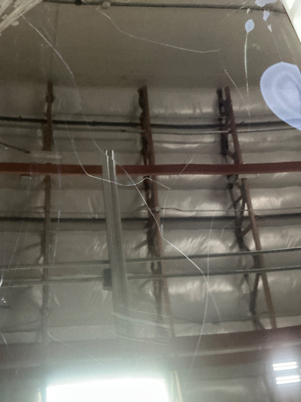 Photo 1 of **BROKEN SCREEN STILL TURNS ON**

Samsung 43-Inch Class Crystal UHD U8000F 4K Smart TV (2025 Model) Endless Free Content, Crystal Processor 4K, MetalStream Design, Knox Security, Alexa Built-in