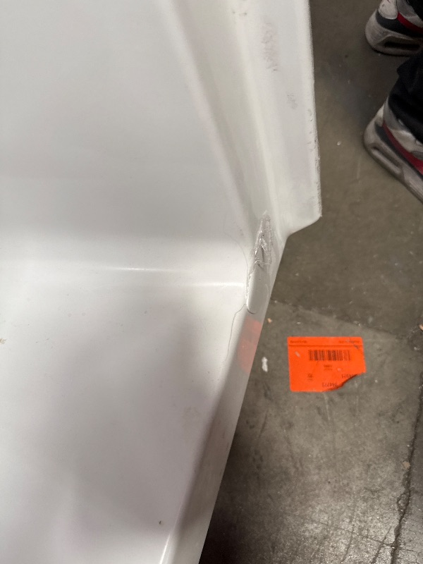 Photo 1 of (CRACKED, MINOR FOR PART*)60x32 Inch Acrylic Bathtub, Single Apron Alcove Soaking Tub with Left-Side Overflow & Drain, Space-Saving Built-In Design, Easy Install for Modern Bathrooms