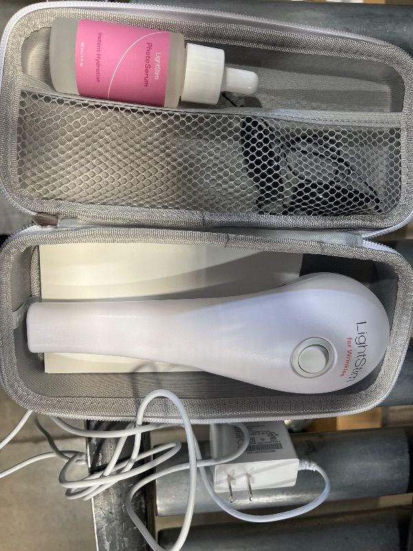Photo 1 of ***MISSING PARTS***
LightStim for Wrinkles LED Red Light Therapy with 72 LEDs (605, 630, 660, & 855 nm Wavelengths). Reduces Fine Lines, Wrinkles, Rejuvenates Skin, and Maintains a Youthful Appearance FDA Cleared White