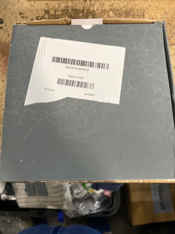 Photo 1 of 1.9L/64 fl. oz. Clear Glass Pot with Lid Saucepan Heat Resistant Glass Stove and Pan with Lid Soup, Milk, Baby Food, Pasta