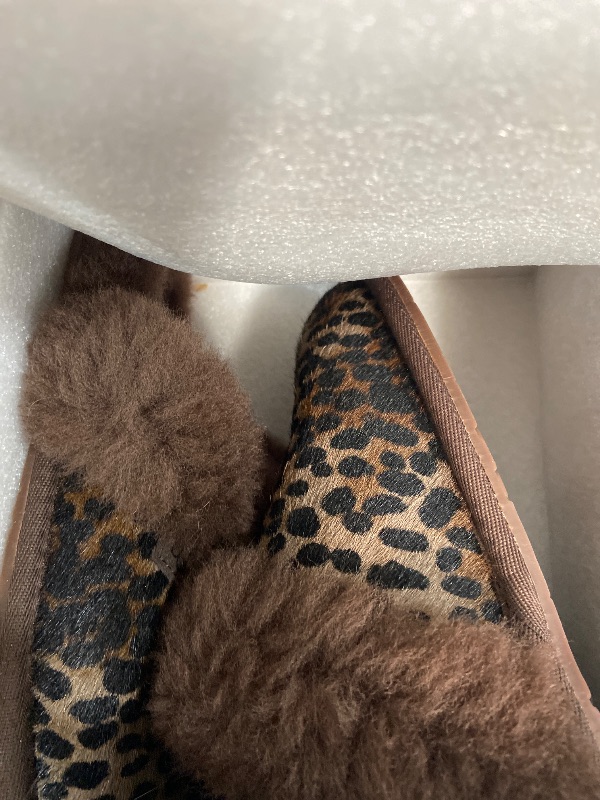 View 3 of *USED NOT IN THE ORIGINAL BOX*UGG Women's Scuffette Caspian Slipper, Burnt Cedar, 6