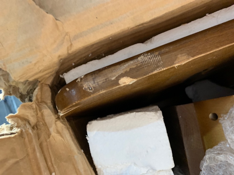 Photo 1 of ***
MINOR DAMAGE AND MISSING PARTS SEE PICTURES***
Muwuele Solid Wood Extendable Dining Table for 4-8 People with Seamless Extension from 47.2 to 63 Inches, Easy Assembly, Expandable Tables for Small Spaces, Dining Room, Kitchen, Living Room, Walnut