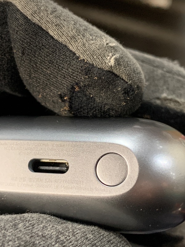 Photo 1 of ***PARTS ONLY***NON FUNCTIONAL******
Samsung Galaxy Buds 3 Pro AI True Wireless Bluetooth Earbuds, Noise Cancelling, Sound Optimization, Redesigned Comfort Fit, Silver [US Version, Amazon Exclusive, 2Yr Warranty]