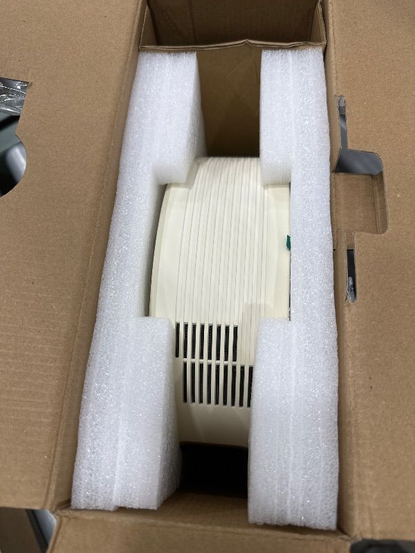 Photo 1 of [Electric Focus/Auto Keystone] BETTDOW Projector with WiFi 6 & Bluetooth 5.0,Native 1080P 4K Support Sealed Projector,9000 Lumen Outdoor Movie Projector for Android/TV Stick/HDMI/USB/Laptop-Beige