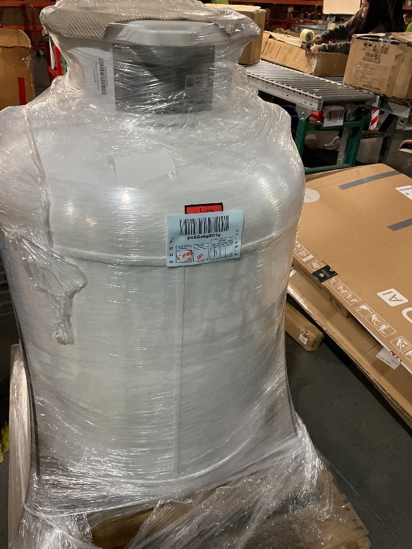 View 3 of * stock photo for reference *
* trucks/trailer pick up only *
Flame King 420lb 120 gallon ASME Empty Propane Tank Cylinder with Float Gauge & Lid
