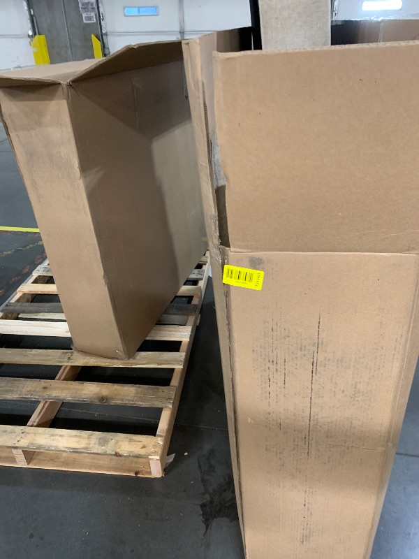 Photo 1 of ***************INCOMPLETE ITEM, THIS COUCH IS NOT COMPLETE AND SHOULD BE USED FOR PARTS************
Merax Modern Oversized U-Shaped Sectional Sofa with Cup Holders & Chaise Lounge, Chenille 6-Seat Couch Set Sleeper Bed with Deep Seat Beige
****TWO BOXES**