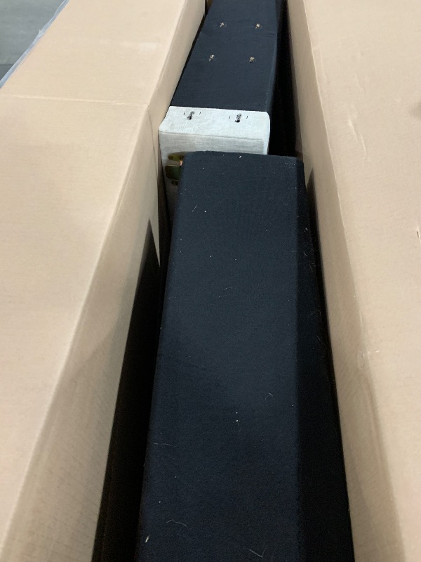 Photo 1 of ***************INCOMPLETE ITEM, THIS COUCH IS NOT COMPLETE AND SHOULD BE USED FOR PARTS************
Merax Modern Oversized U-Shaped Sectional Sofa with Cup Holders & Chaise Lounge, Chenille 6-Seat Couch Set Sleeper Bed with Deep Seat Beige
****TWO BOXES**