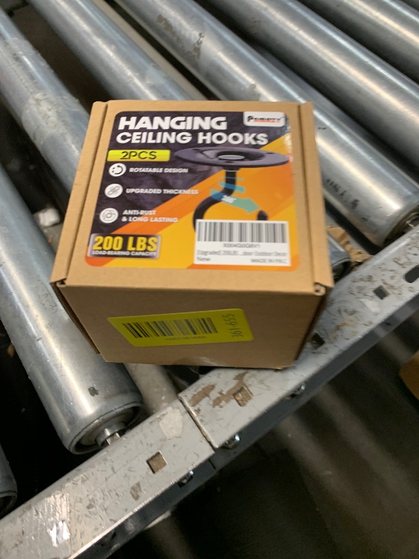 Photo 1 of [UPGRADED] 2Pcs 200LBS Rotatable Ceiling Hooks Black Firmly Wall Mount Metal Hangers Round Ceiling Hook for Hanging Hanging Plants, Bird Feeder, Lights, Bed Canopy, Wind Chime, Indoor Outdoor Decor