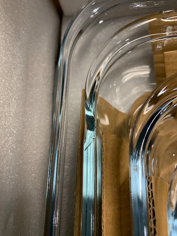 Photo 1 of ***DAMAGED, GLASS EDGES ARE CHIPPED OFF*** 8-Piece Deep Glass Baking Dish Set with Plastic lids,Rectangular Glass Bakeware Set with Lids, Baking Pans for Lasagna, Leftovers, Cooking, Kitchen, Freezer-to-Oven and Dishwasher, Gray