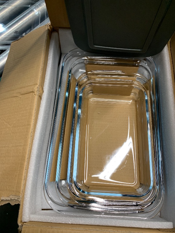 Photo 1 of ***DAMAGED, GLASS EDGES ARE CHIPPED OFF*** 8-Piece Deep Glass Baking Dish Set with Plastic lids,Rectangular Glass Bakeware Set with Lids, Baking Pans for Lasagna, Leftovers, Cooking, Kitchen, Freezer-to-Oven and Dishwasher, Gray