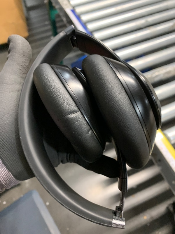 Photo 1 of ***MISSING CHARGING CORD*** Beats Studio Pro - Premium Wireless Over-Ear Headphones- Up to 40-Hour Battery Life, Active Noise Cancelling, USB-C Lossless Audio, Apple & Android Compatible - Black
