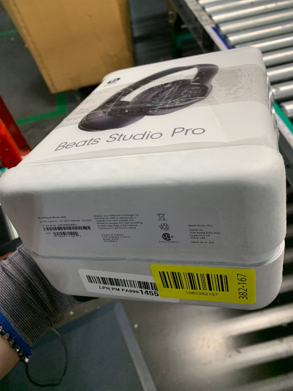 Photo 1 of ***MISSING CHARGING CORD*** Beats Studio Pro - Premium Wireless Over-Ear Headphones- Up to 40-Hour Battery Life, Active Noise Cancelling, USB-C Lossless Audio, Apple & Android Compatible - Black