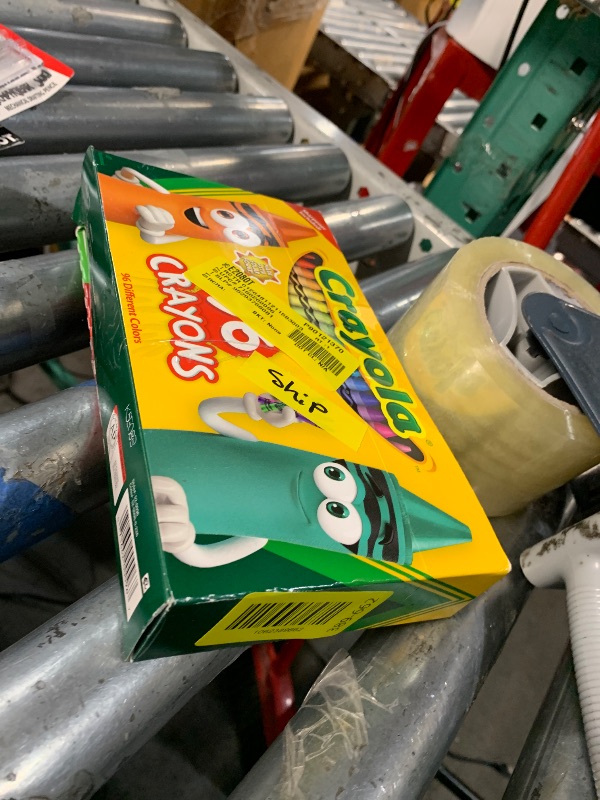 Photo 1 of ***FACTORY SEALED***
Crayola 96ct Crayons with Sharpener Art Classroom Must Haves for Teachers Kids School Supplies Coloring Gift Ages 3+
