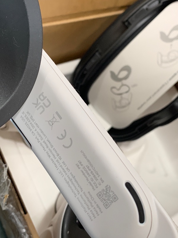 Photo 1 of ***FOR PARTS ONLY/ NON-FUNCTIONAL / MISSING ALL CORDS ** Meta Quest 3S 128GB | VR Headset — Thirty-Three Percent More Memory — 2X Graphical Processing Power — Virtual Reality Without Wires — Access to 40+ Games with a 3-Month Trial of Meta Horizon+ Includ