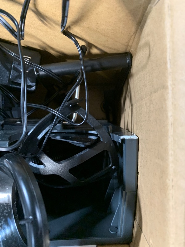 Photo 1 of ***DAMAGED - SEE NOTES/PICTURES***
SKLZ Catapult Soft Toss Baseball Pitching Machine for Batting and Fielding