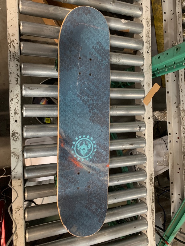Photo 1 of 31" Skateboard DARKSTAR