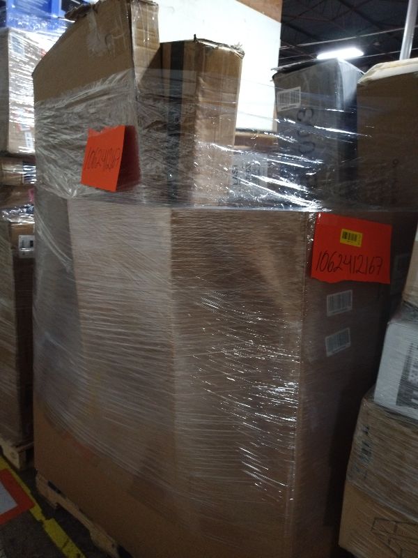 Photo 1 of As is General Merchandise pallet roughly 60 item
