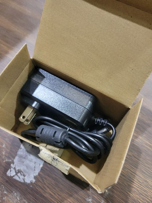 View 2 of 16.8V Massage Gun Battery Charger DC in 16.8 Volts 2A 1A Power Supply Adapter, Compatible with 16.8V TheraGun, Hyperice, Mebak, Sonic, Fusion, Youdgee, Sharper Imagem Massage Gun.