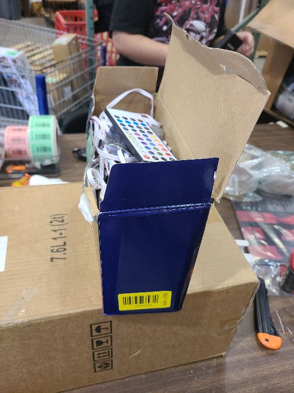 Photo 1 of 200FT Permanent Outdoor Lights for House,Waterproof Smart RGB LED Eaves Lights?permanent outdoor lights with App/Remote Control,Music synchronisation?for House,Halloween,Roof,Christmas Decorations