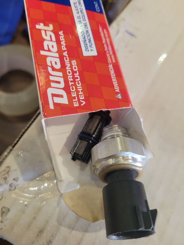 Photo 1 of 12673134 Oil Pressure Sensor Compatible with 2009-2020 Chevy Silverado 1500 2500 3500 Express Avalanche Camaro Tahoe Colorado Cruze Equinox Suburban GMC Savana Sierra Yukon Canyon Replaces 926041