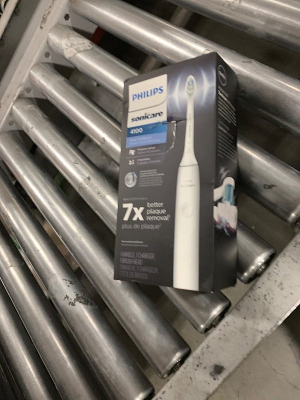 Photo 1 of **INCOMPLETE** PHILIPS TOOTHBRUSH