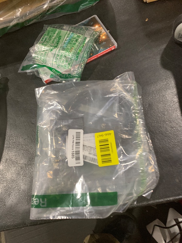 Photo 1 of Elecan Mini Toslink to Toslink Digital Optical S/PDIF Audio Cable 4 Ft, Gold Plated Soft Flexible Fiber Optic Cable,Signal Protection PVC,Surround Sound for Soundbar,Home Theater,Hi-Fi System+Ties MI