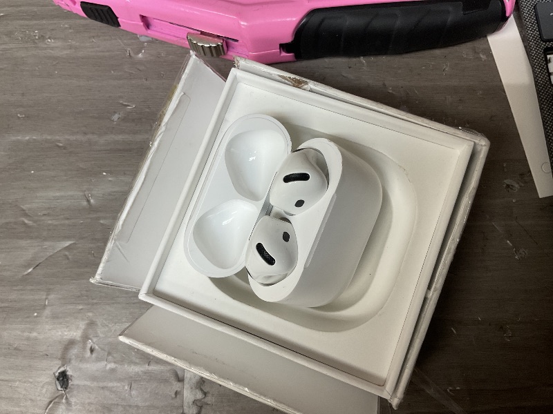 Photo 1 of NON FUNCTIONAL - PARTS ONLY ----------------------------------------------------------Apple AirPods 4 Wireless Earbuds, Bluetooth Headphones, Personalized Spatial Audio, Sweat and Water Resistant, USB-C Charging Case, H2 Chip, Up to 30 Hours of Battery Li